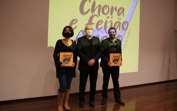 chora_e_feijao_assado