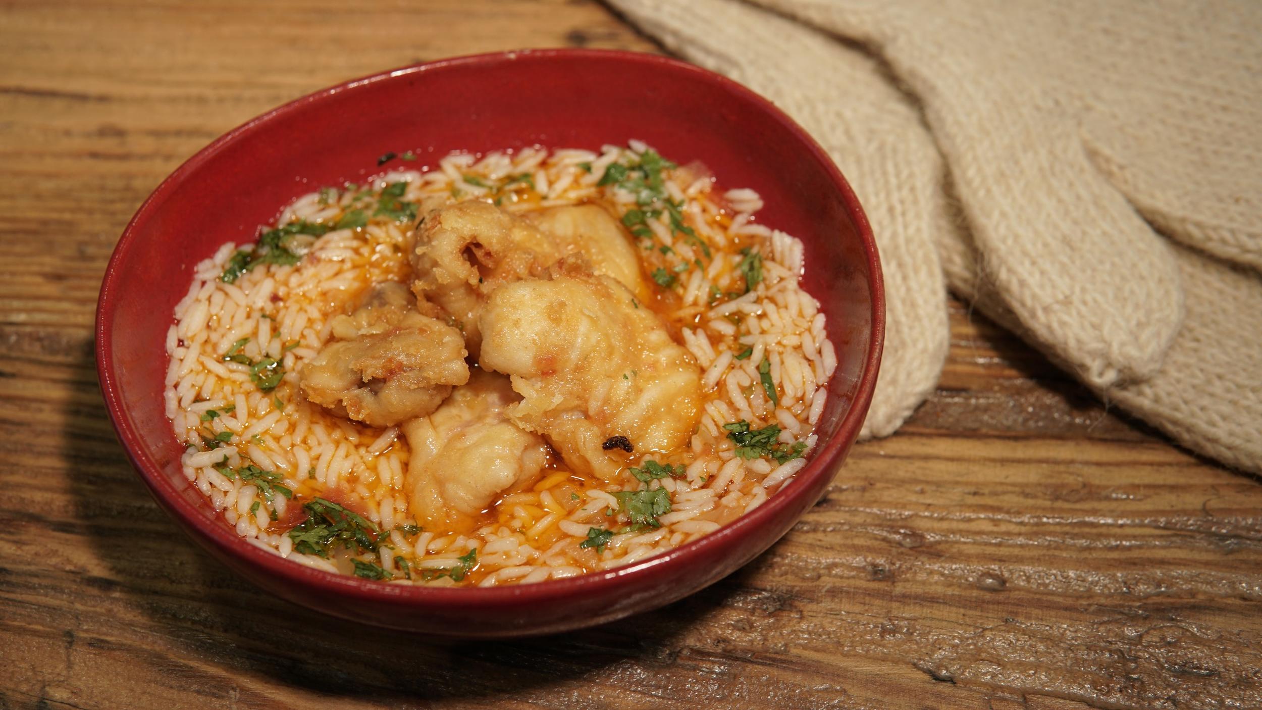 Arroz de Tomate com Bochechas de Bacalhau Fritas, do livro "Chora e Feijão Assado - A Gastronomia...