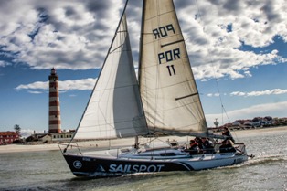 Passeio à vela para assistir à Regata de Moliceiros