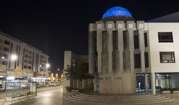 Município de Ílhavo adere à Campanha Mundial “Acendam a Luz Azul”