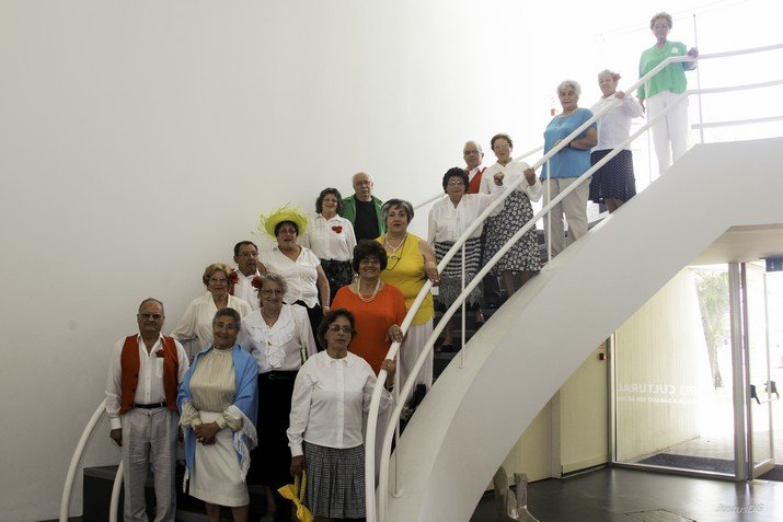 Projeto TeatralIDADES - Um Sucesso com Memórias (Não) Inventadas!