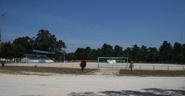 Relvado Sintético no Campo de Futebol do NEGE - adjudicação