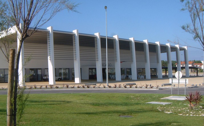Mercado Municipal da Gafanha da Nazaré: adaptação do piso térreo para instalação de talhos – aber...
