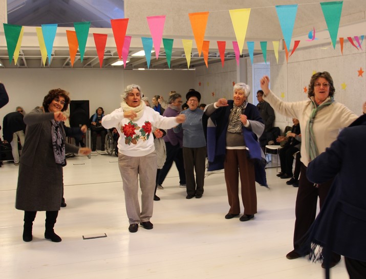 Emoções Intergeracionais vividas no Laboratório das Artes Teatro Vista Alegre
