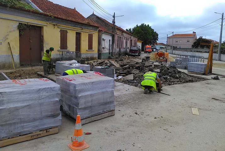 Largo da Chousa Velha, em Ílhavo, está a ser requalificado