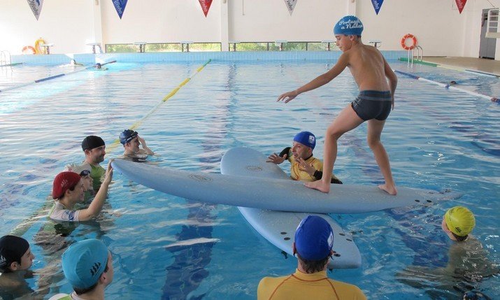 Sábado Divertido Náutico dedicado ao Surf Indoor