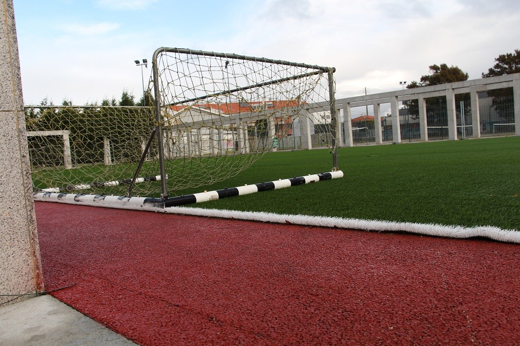 Zona desportiva do Jardim 31 de Agosto, na Gafanha da Nazaré, recebe relvado sintético