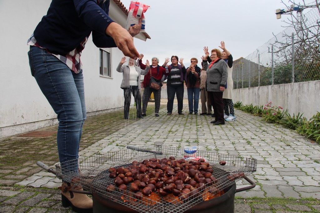 Câmara Municipal de Ílhavo comemora S. Martinho "Entre Canções e Castanhas"