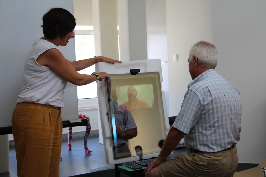 Laboratório do Envelhecimento testa ferramenta tecnológica “Espelho Inteligente”
