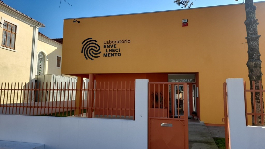 Laboratório do Envelhecimento acolhe Conferência sobre Literacia Digital com a presença de orador...